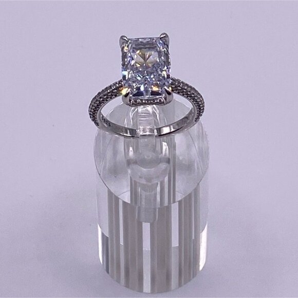7.0ct Radiant Cut Engagement Ring, Simulated Diamond 925 Sterling Size 8.5 - Picture 5 of 12